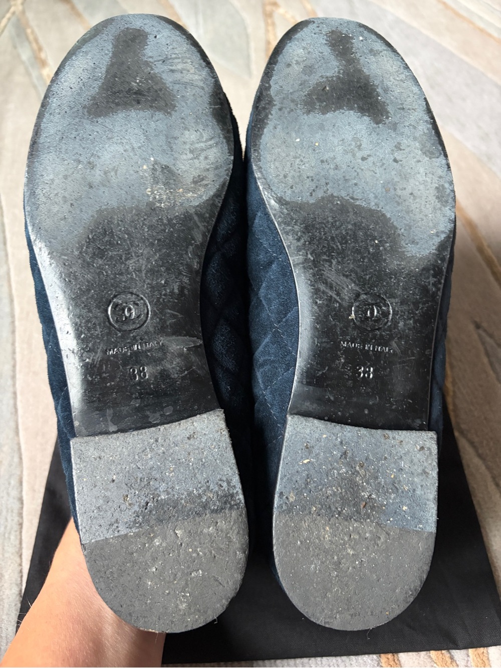 CHANEL Dark Navy Suede Quilted Ballet Flats with Bow - Picture 6 of 7